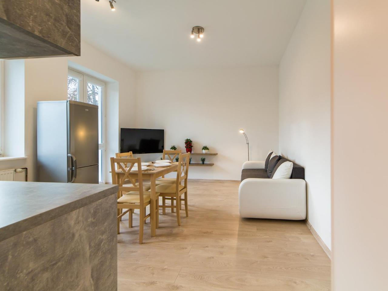 Feniks Spa Apartments 4 By Jantar Apartamenty كولوبرزيغ المظهر الخارجي الصورة
